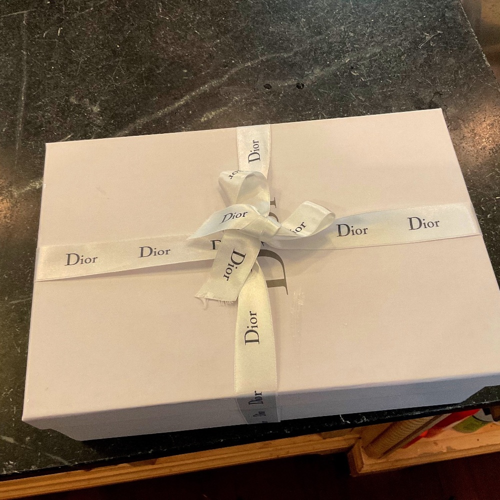 Dior ribbons for small and large box